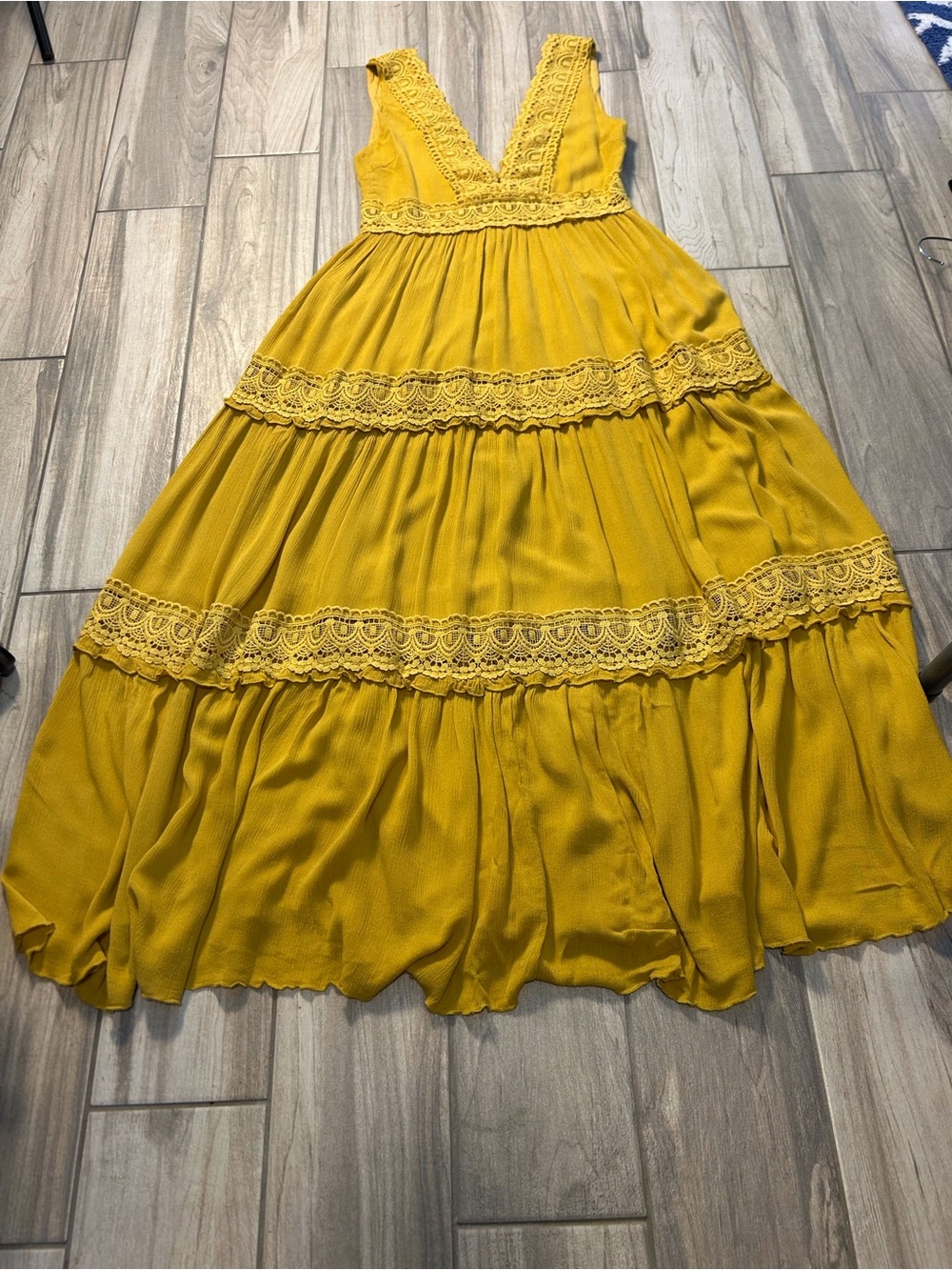 Yellow Lace Tiered Maxi Dress V Neck & Back Sleeveless Large Boho Regency - Picture 2 of 10